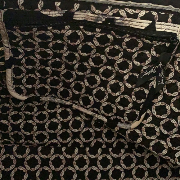 Black and white Vera Bradley tote - Picture 2 of 3